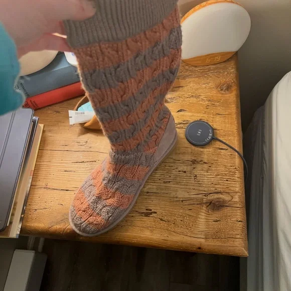 Sweater Uggs size 8 - Picture 3 of 4